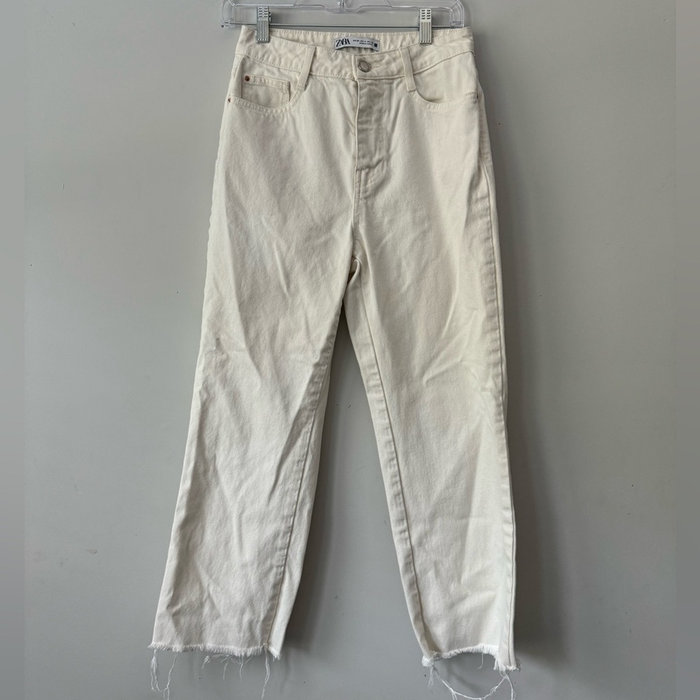 Zara white denim straight leg jeans with a raw hem #denim